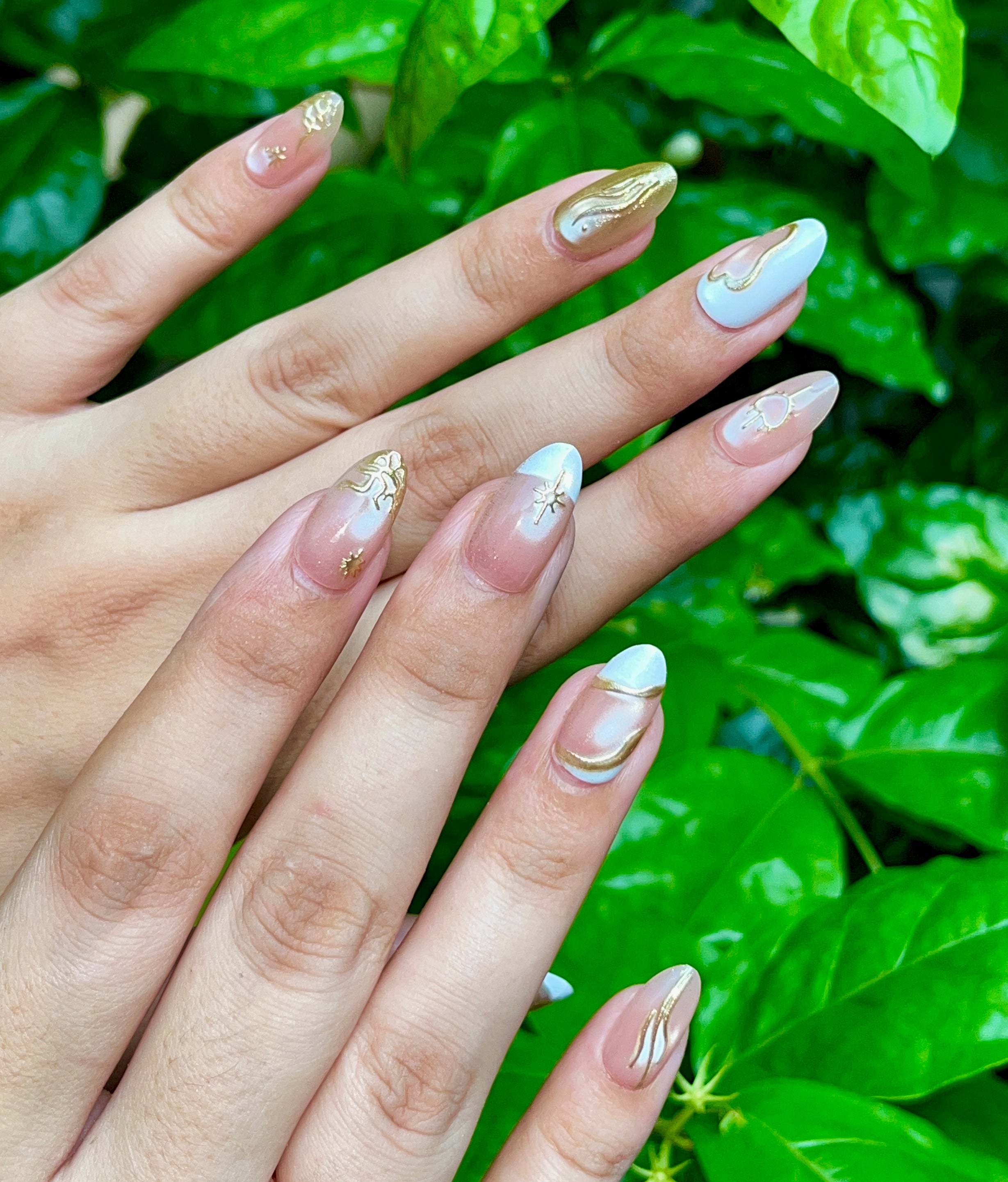 Golden chrome nails