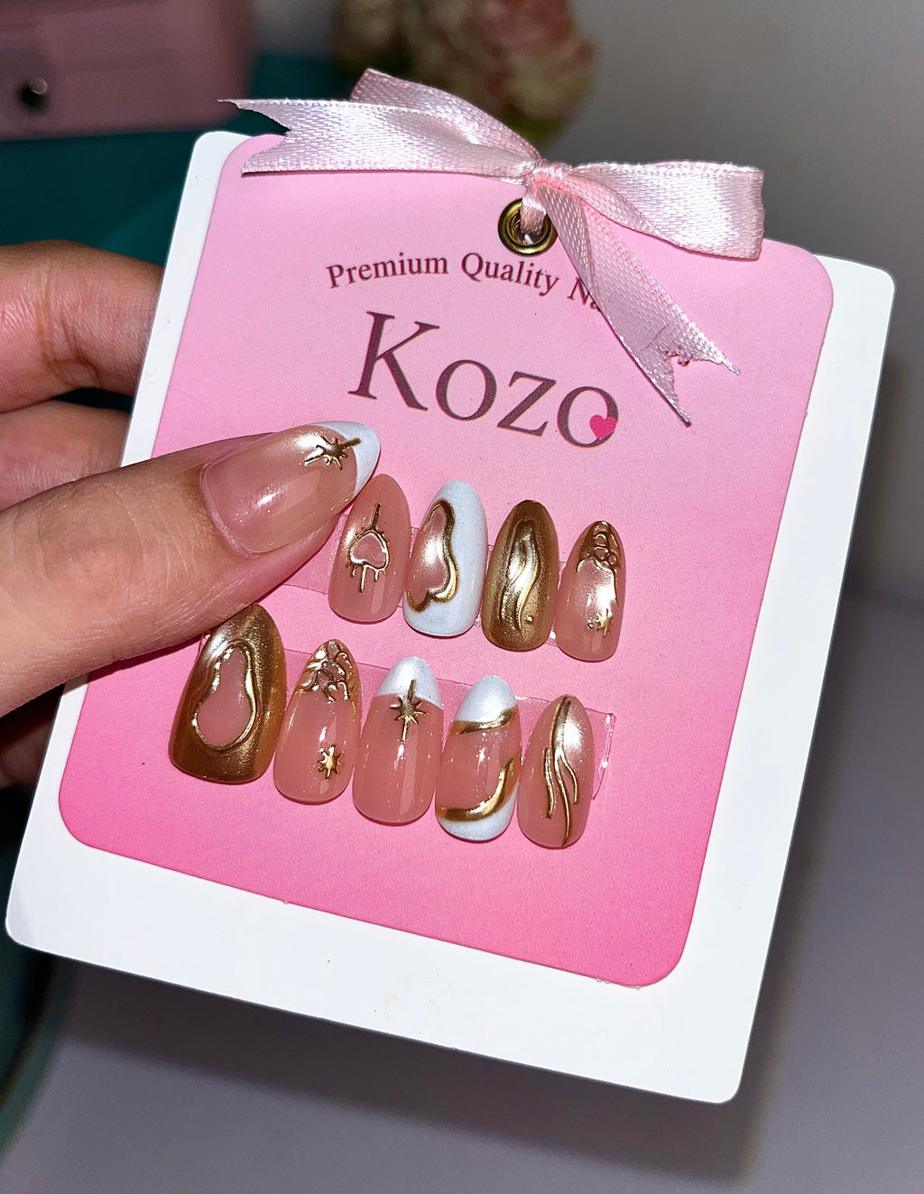 Golden chrome nails