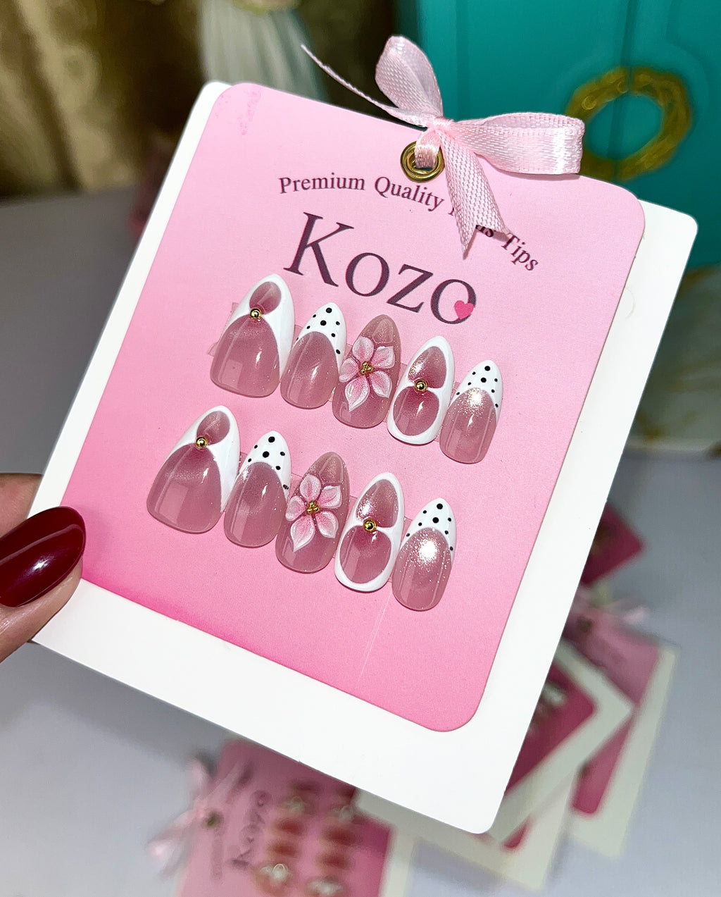 Pink cat eye polka dot 3D flowers nails