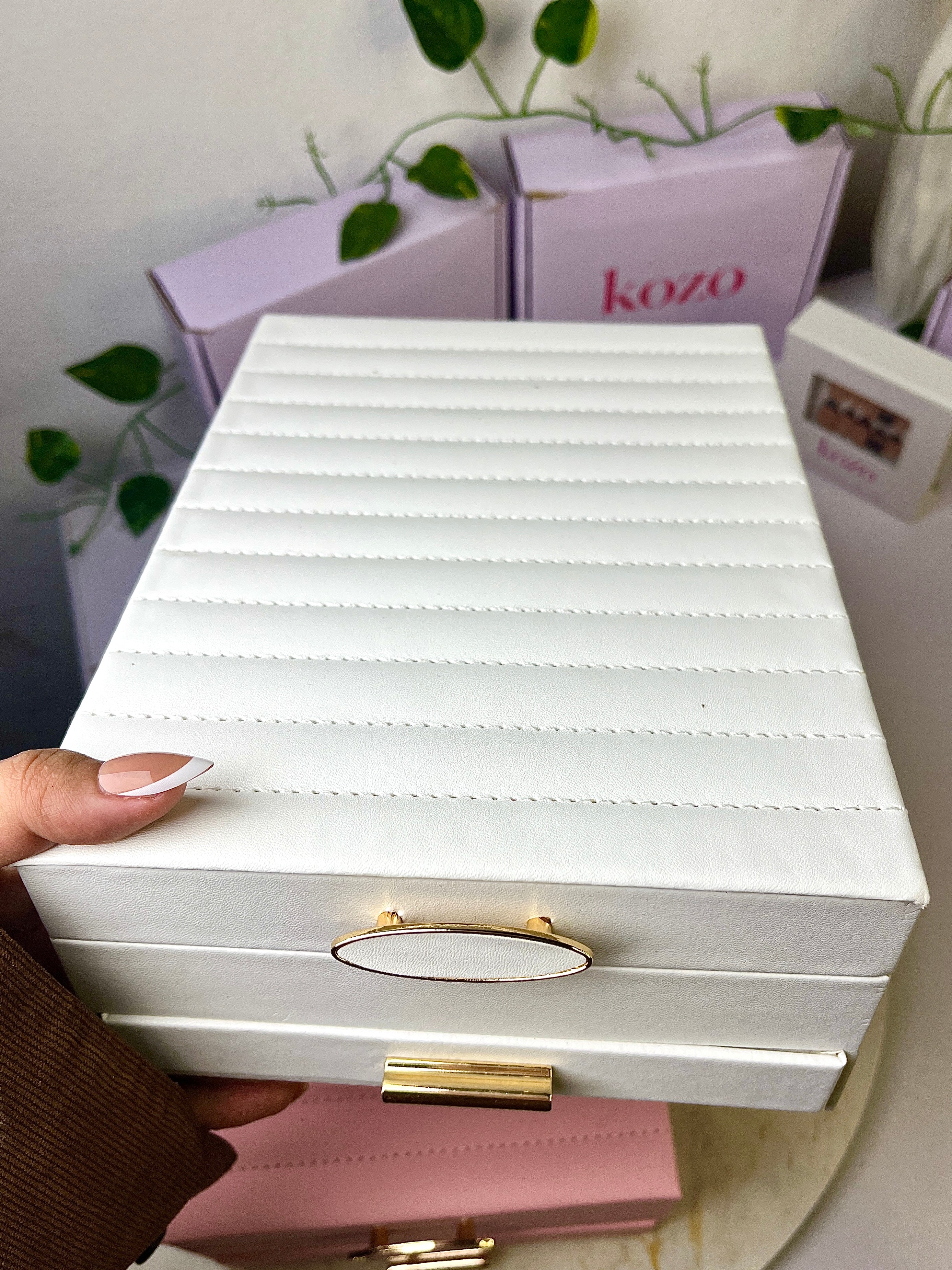 2 layers jewelry organizer