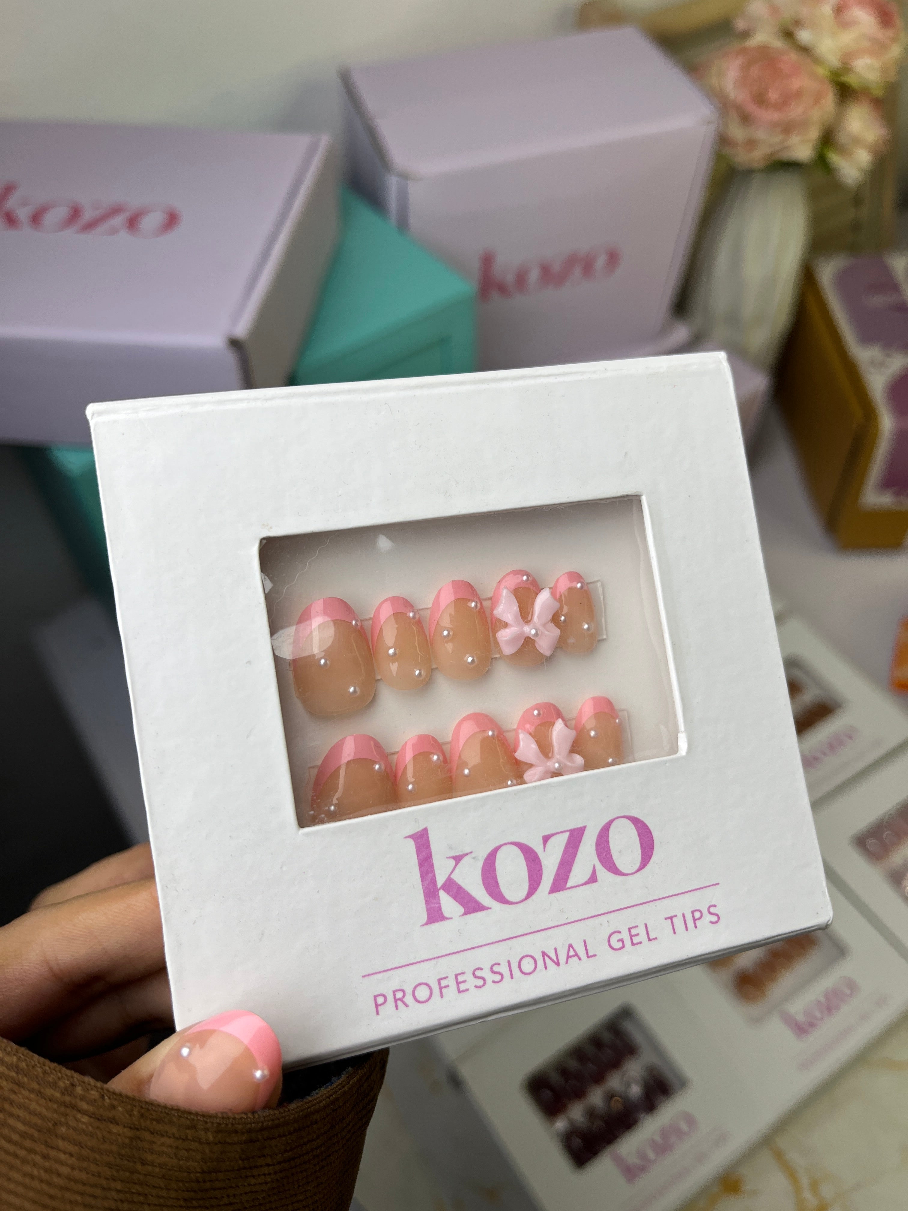 Pink bow short oval French tips