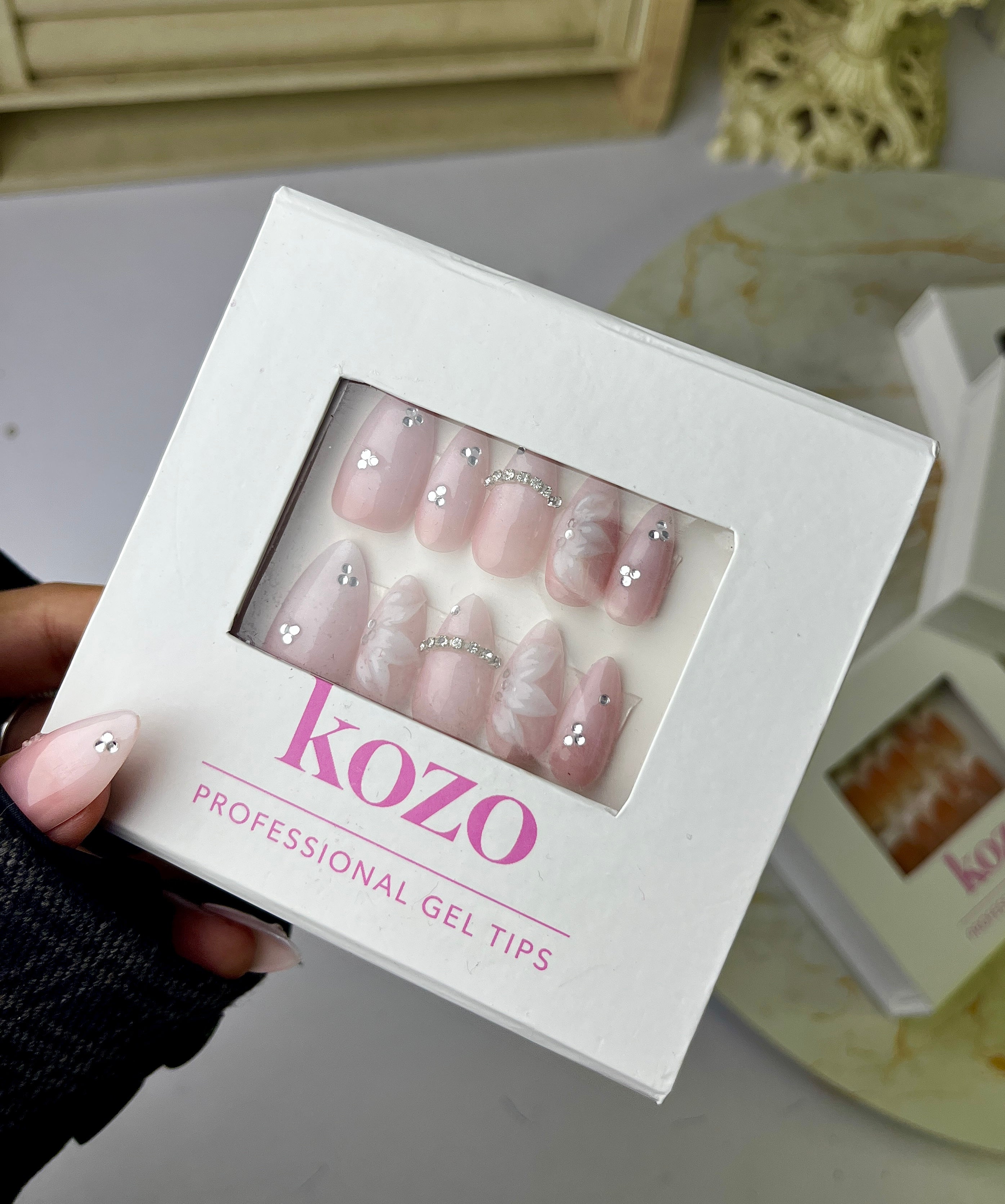 Pink 3D ombre nails