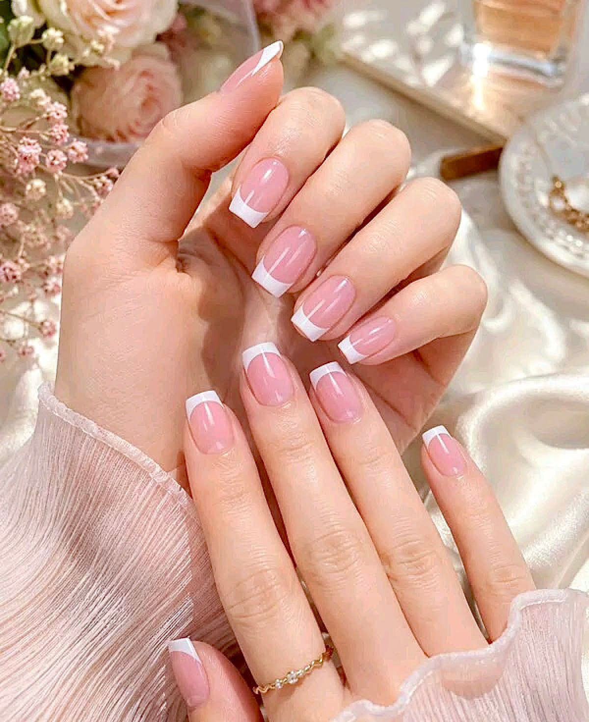 Short pink square French tips