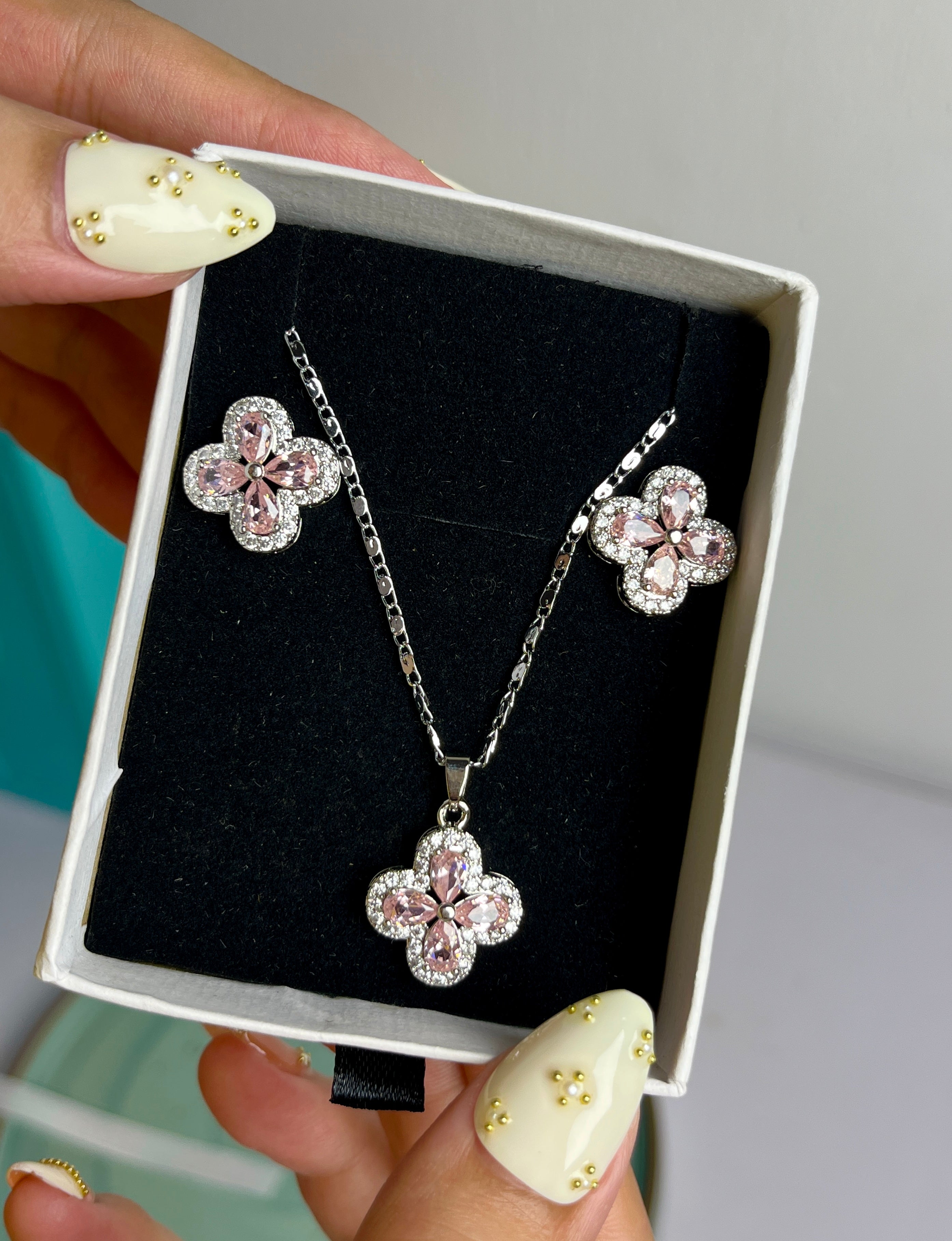 Pink van cleef set