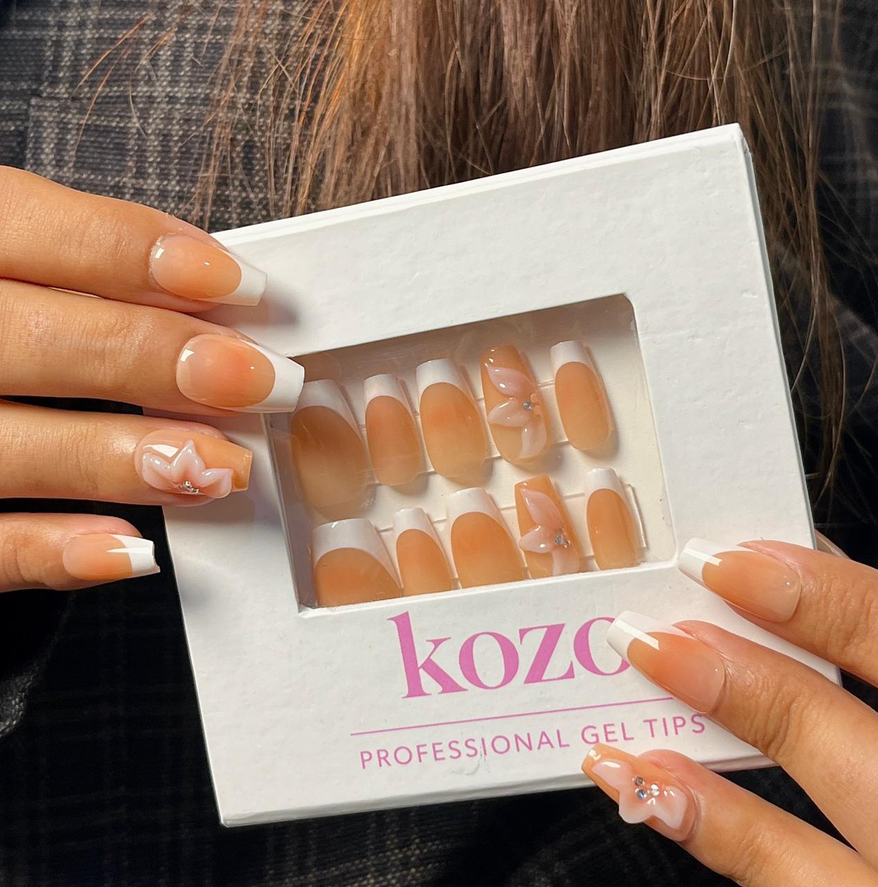 French nails with 3D flower