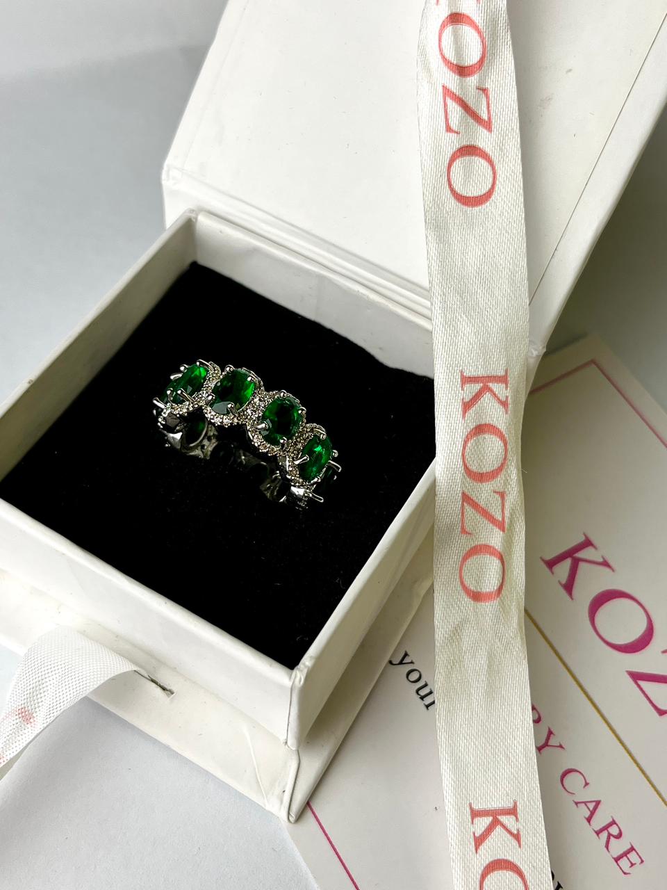 Green stones ring