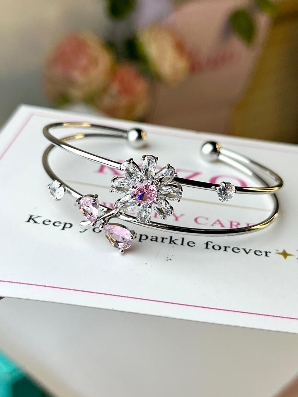 Flower bracelet