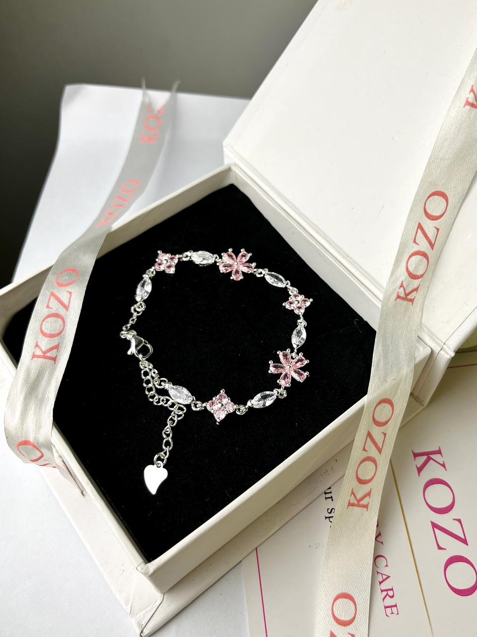 Pink flowers bracelet
